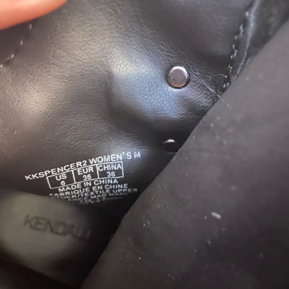 Kendall & Kylie Lace Up Boots Size 6 - Picture 4 of 5